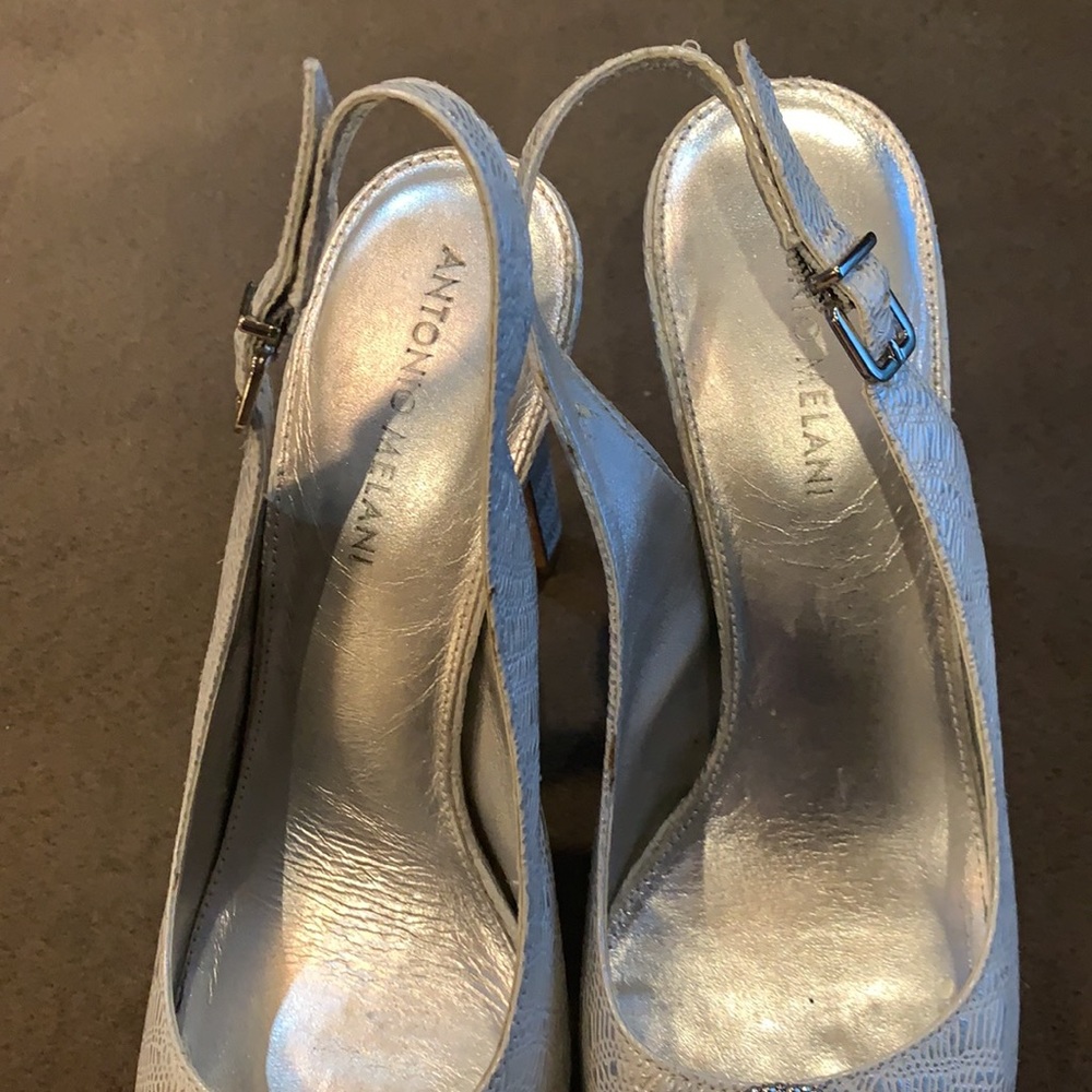 Heels - Picture 6 of 7